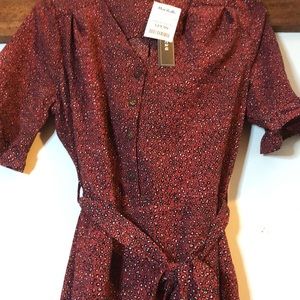 Monteau red vNeck New w/tags Size: Large